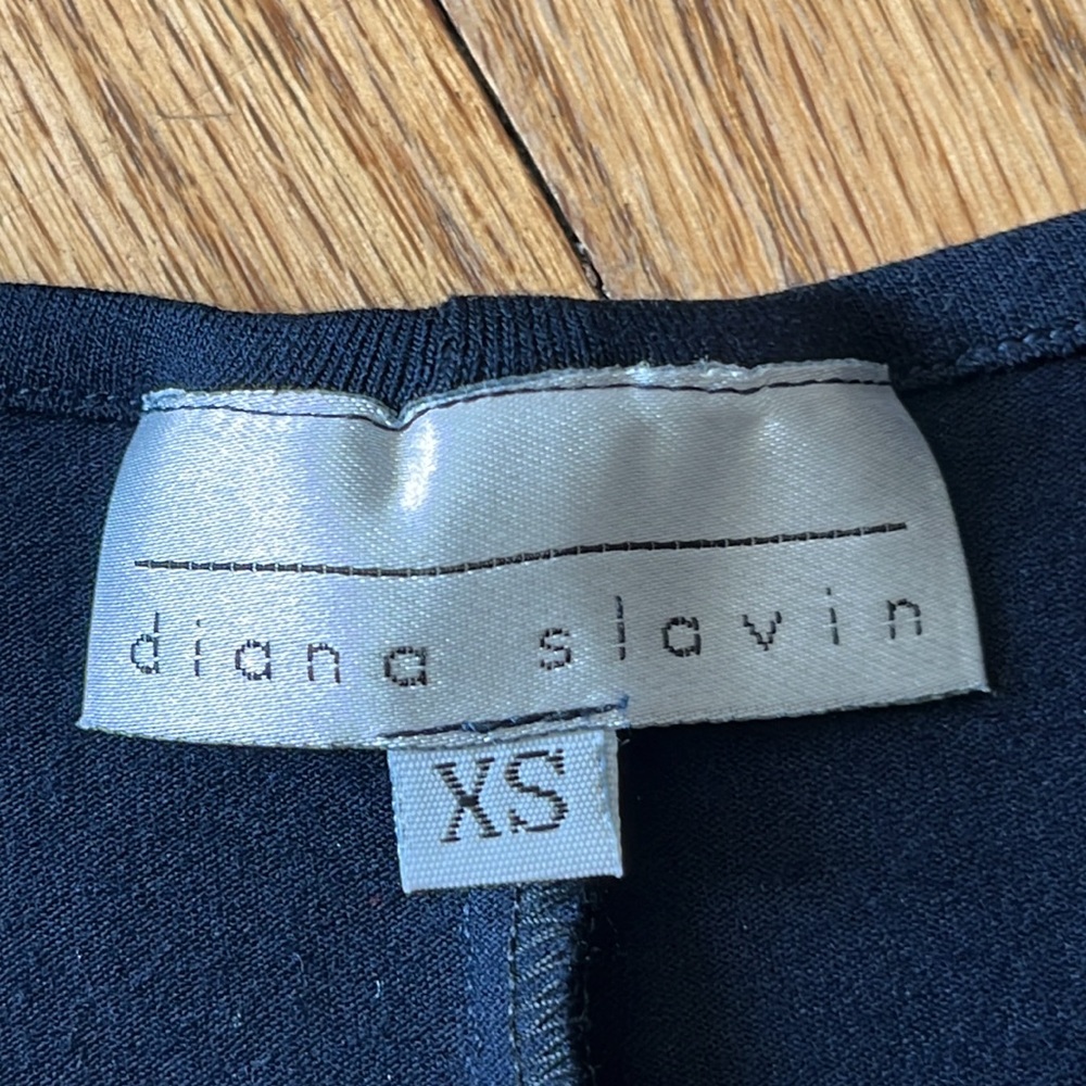 Designer tee - Picture 3 of 7
